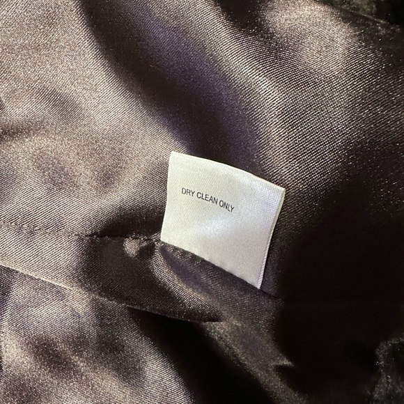 Faux fur brown jacket. Super stylish. Waist length. - Picture 4 of 6